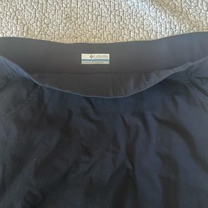 Black Columbia sport skort. Warn once.